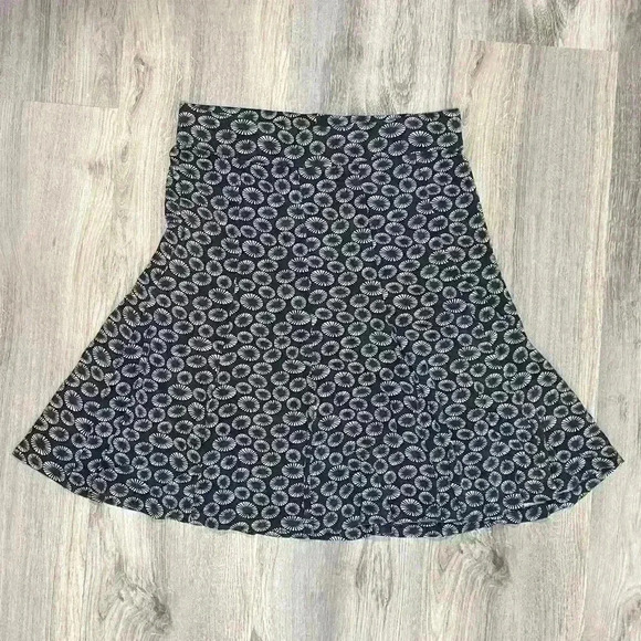Boden Gray Floral Sunburst Pattern Midi Skirt Pull On Stretch Flare Size 12 - Picture 1 of 8